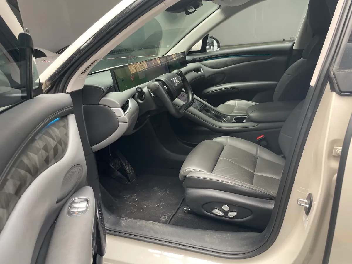 2023 IM LS6 BEV 90KWH,autocango,china used car exporter,china ev exporter,chinese used car exporter,chinese used ev exporter