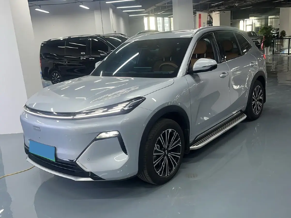 2025 BYD Sea Lion 05 DM-i 1.5L 101HP L4 E-CVT PHEV 18.3KWH