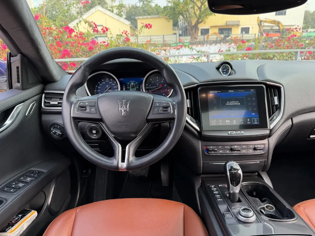 2018 Maserati Ghibli 3.0T 350HP V6 8AT,autocango,china used car exporter,china ev exporter,chinese used car exporter,chinese used ev exporter