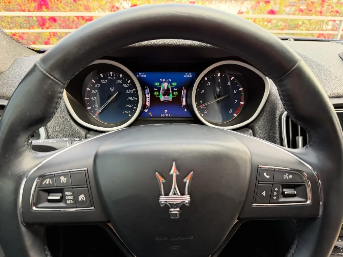 2018 Maserati Ghibli 3.0T 350HP V6 8AT,autocango,china used car exporter,china ev exporter,chinese used car exporter,chinese used ev exporter
