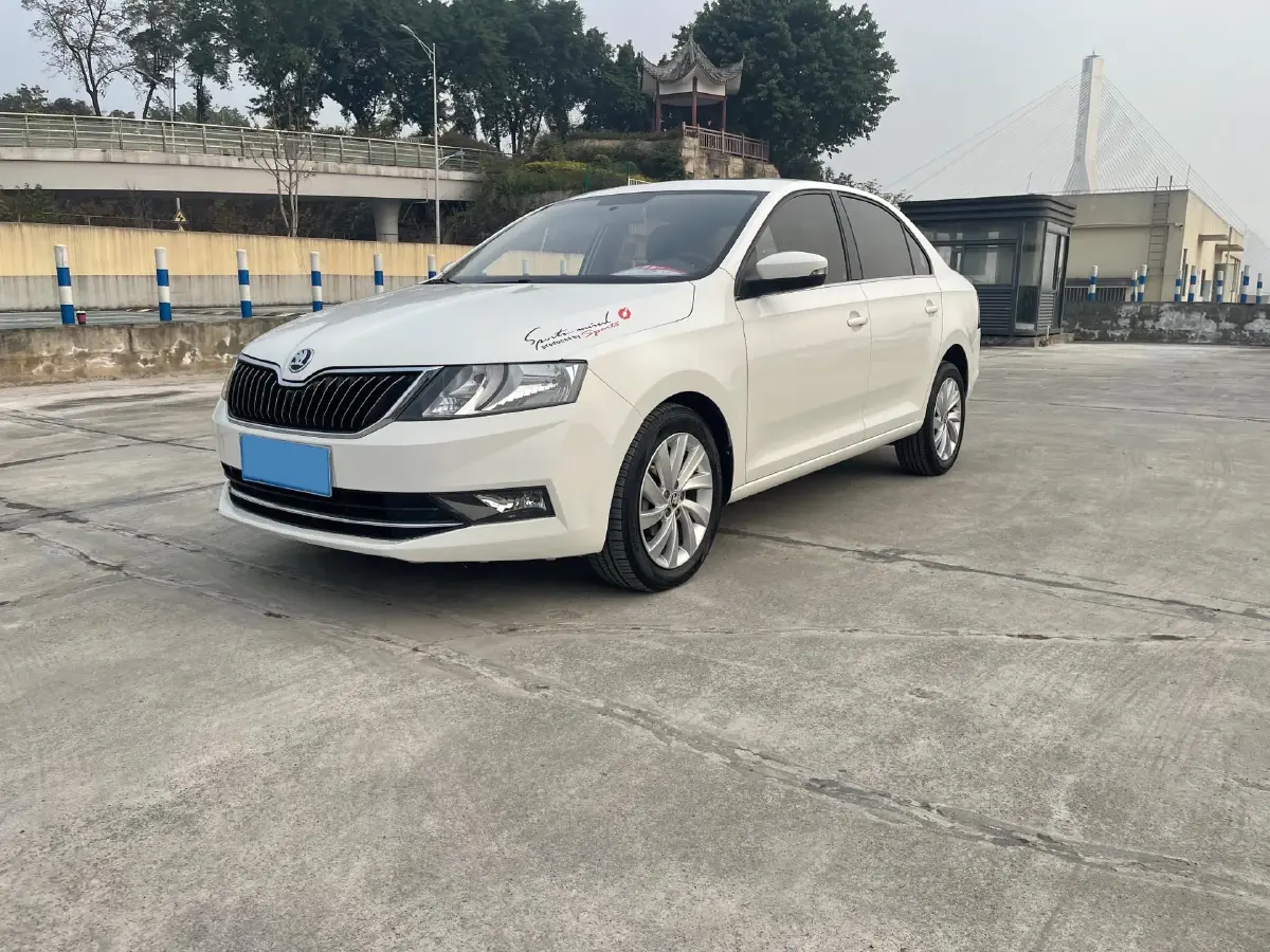 2018 Skoda Rapid 1.6L 110HP L4 6AT