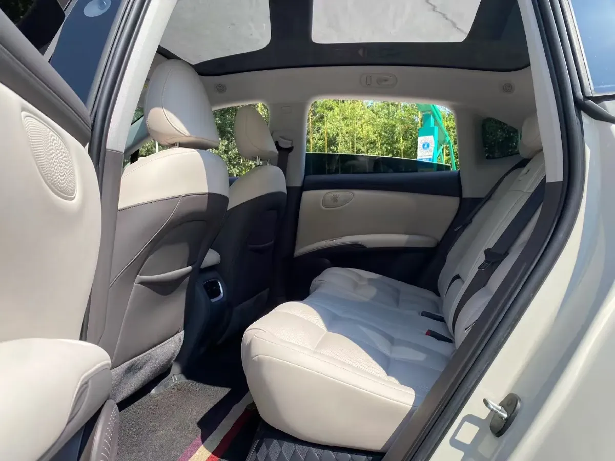 2023 IM LS6 BEV 71KWH,autocango,china used car exporter,china ev exporter,chinese used car exporter,chinese used ev exporter