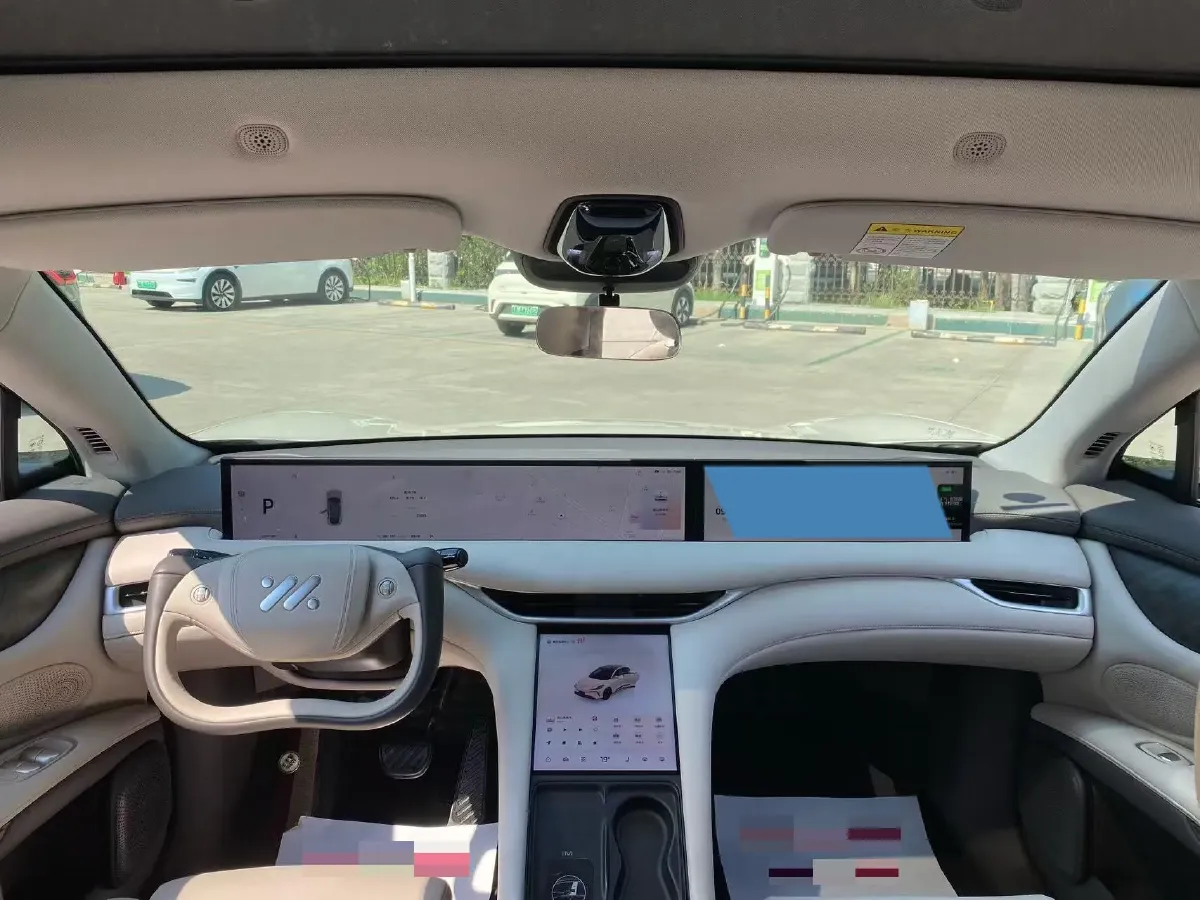 2023 IM LS6 BEV 71KWH,autocango,china used car exporter,china ev exporter,chinese used car exporter,chinese used ev exporter