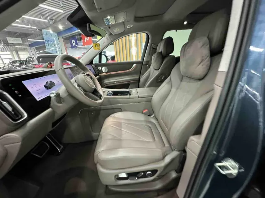 2024 AITO AITO M9 1.5T 152HP L4 REEV 42KWH,autocango,china used car exporter,china ev exporter,chinese used car exporter,chinese used ev exporter