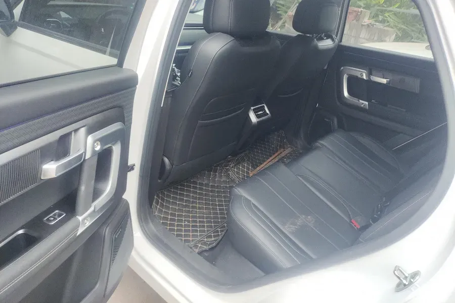 2023 Chery Exploration 06 1.6T 197HP L4 7DCT,autocango,china used car exporter,china ev exporter,chinese used car exporter,chinese used ev exporter