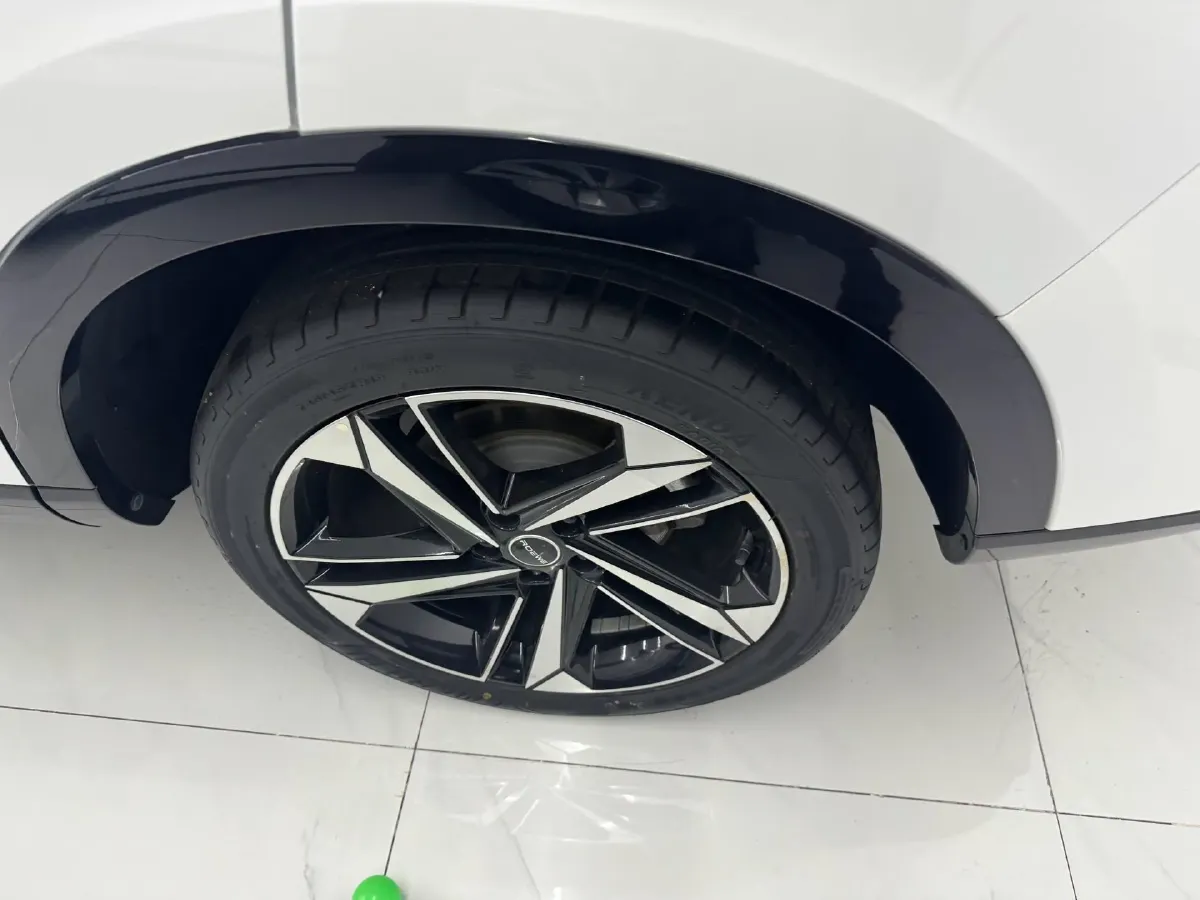 2022 Roewe RX5 MAX 1.5T 181HP L4 6AT,autocango,china used car exporter,china ev exporter,chinese used car exporter,chinese used ev exporter