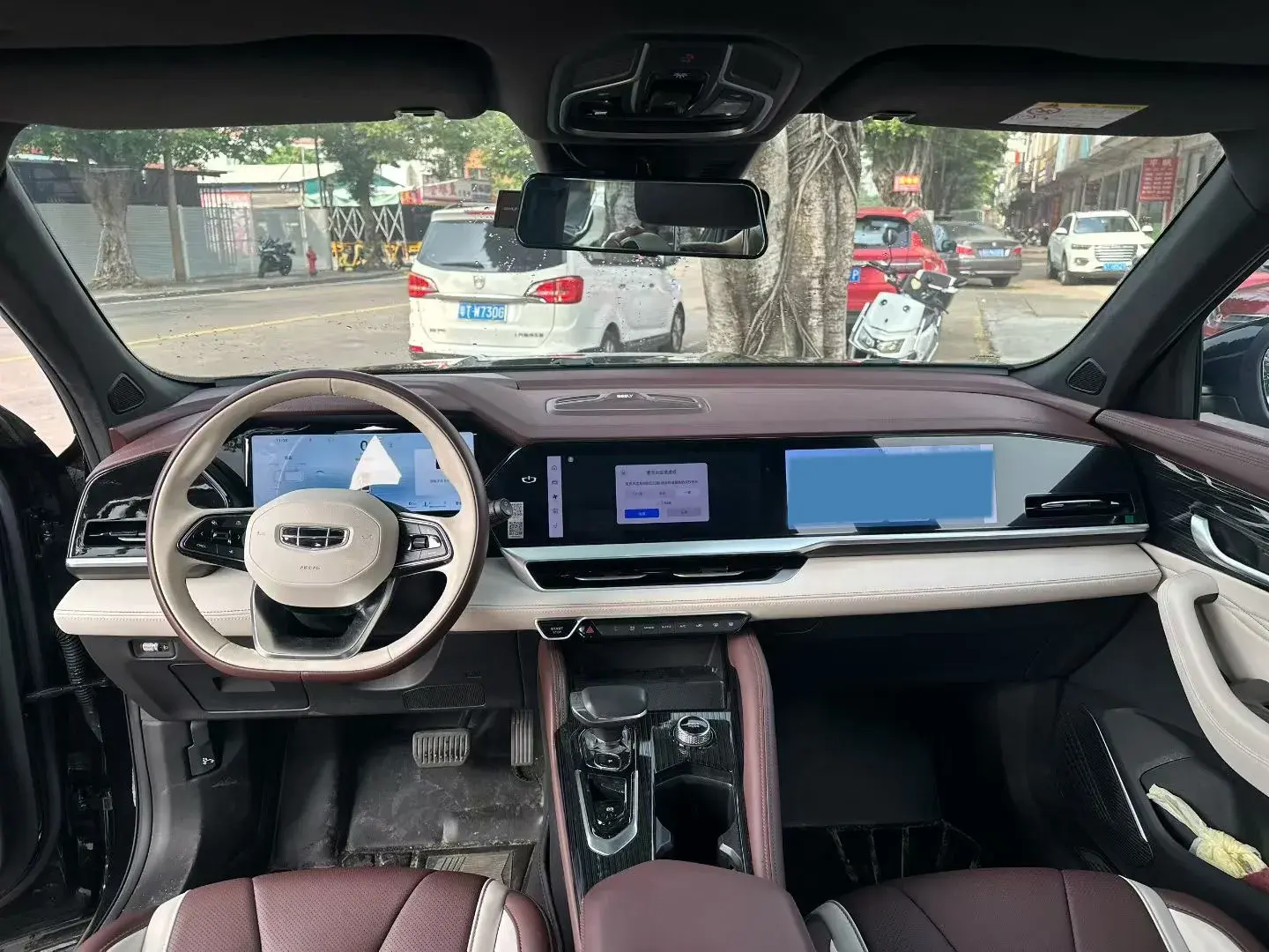 2024 GEELY MONJARO thumbnail 3