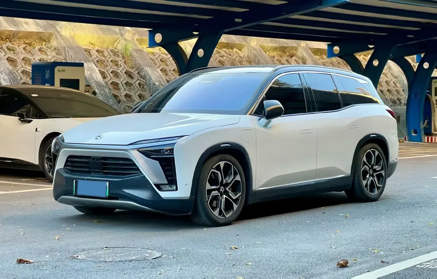 2020 NIO ES8 BEV 70KWH