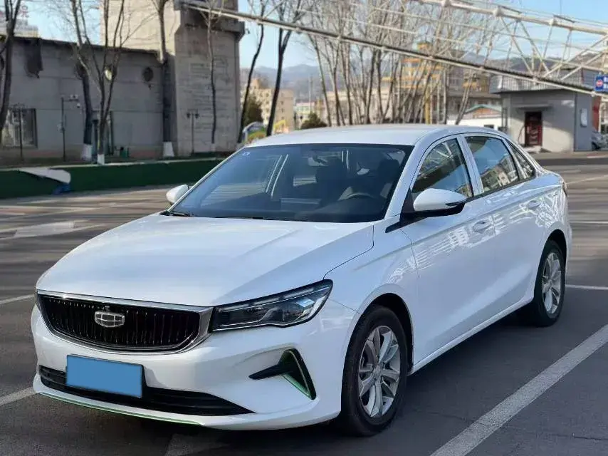 2022 Geely Emgrand L HiP 1.5T 181HP L4 3DHT PHEV 15.5KWH