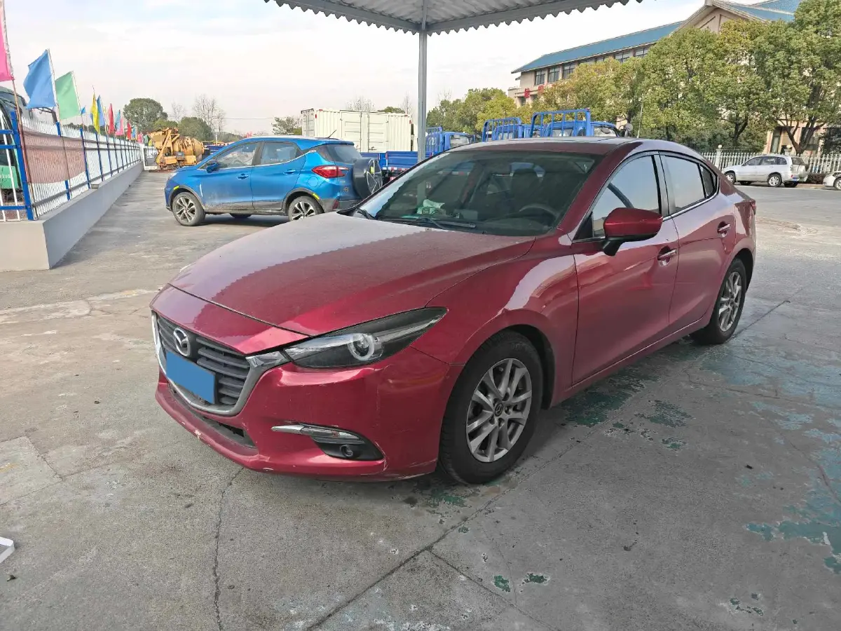 2017 Mazda 3 Axela 1.5L 117HP L4 6AT
