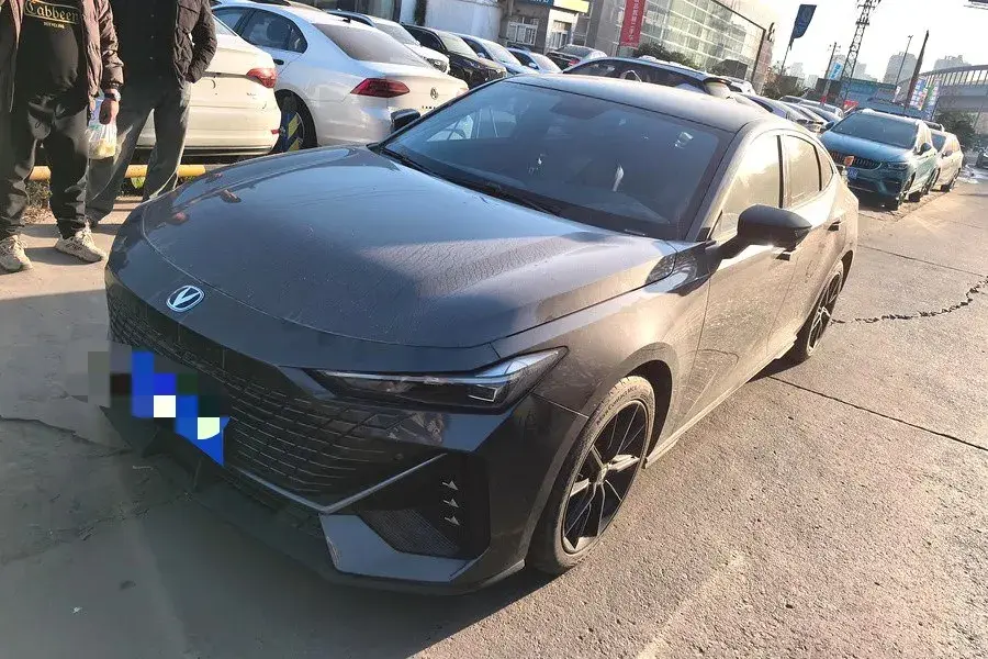 2022 ChangAn UNI-V 1.5T 188HP L4 7DCT