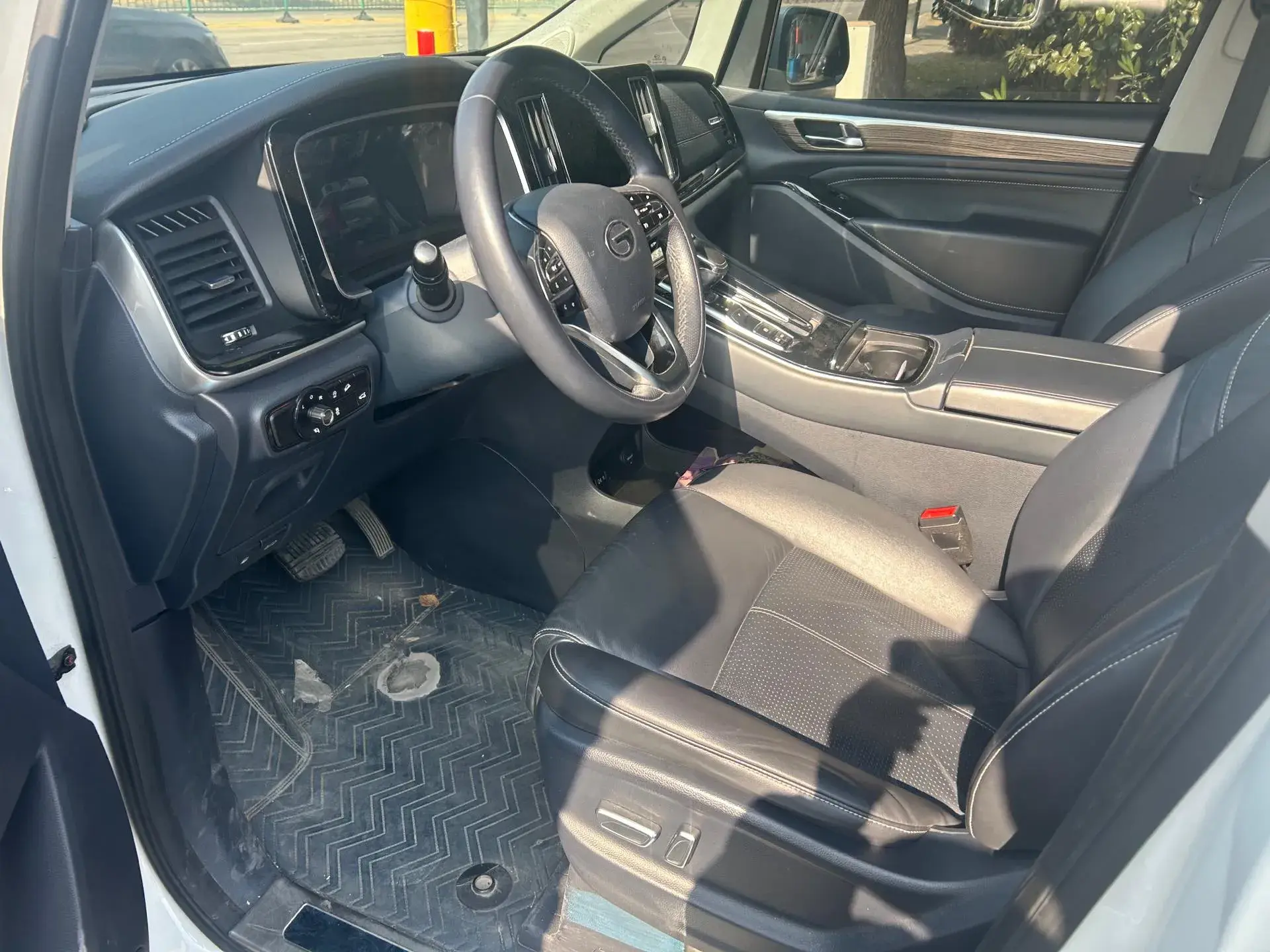 2021 GAC TRUMPCHI thumbnail 3