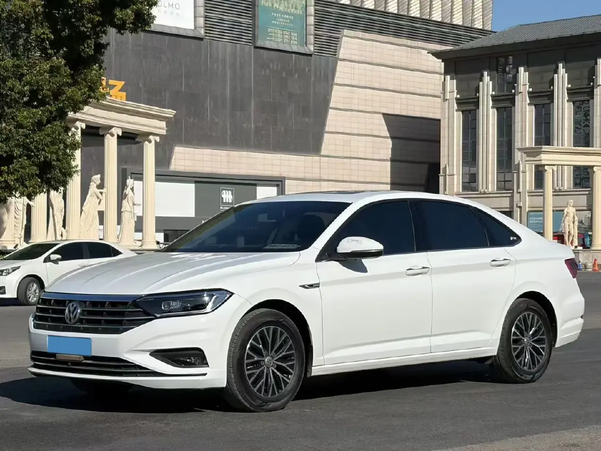 2021 Volkswagen Sagitar 1.4T 150HP L4 7DCT