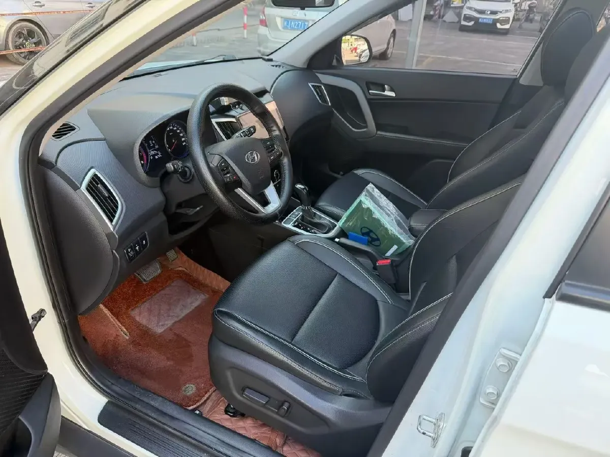 2017 Hyundai ix25 1.6L 125HP L4 6AT,autocango,china used car exporter,china ev exporter,chinese used car exporter,chinese used ev exporter