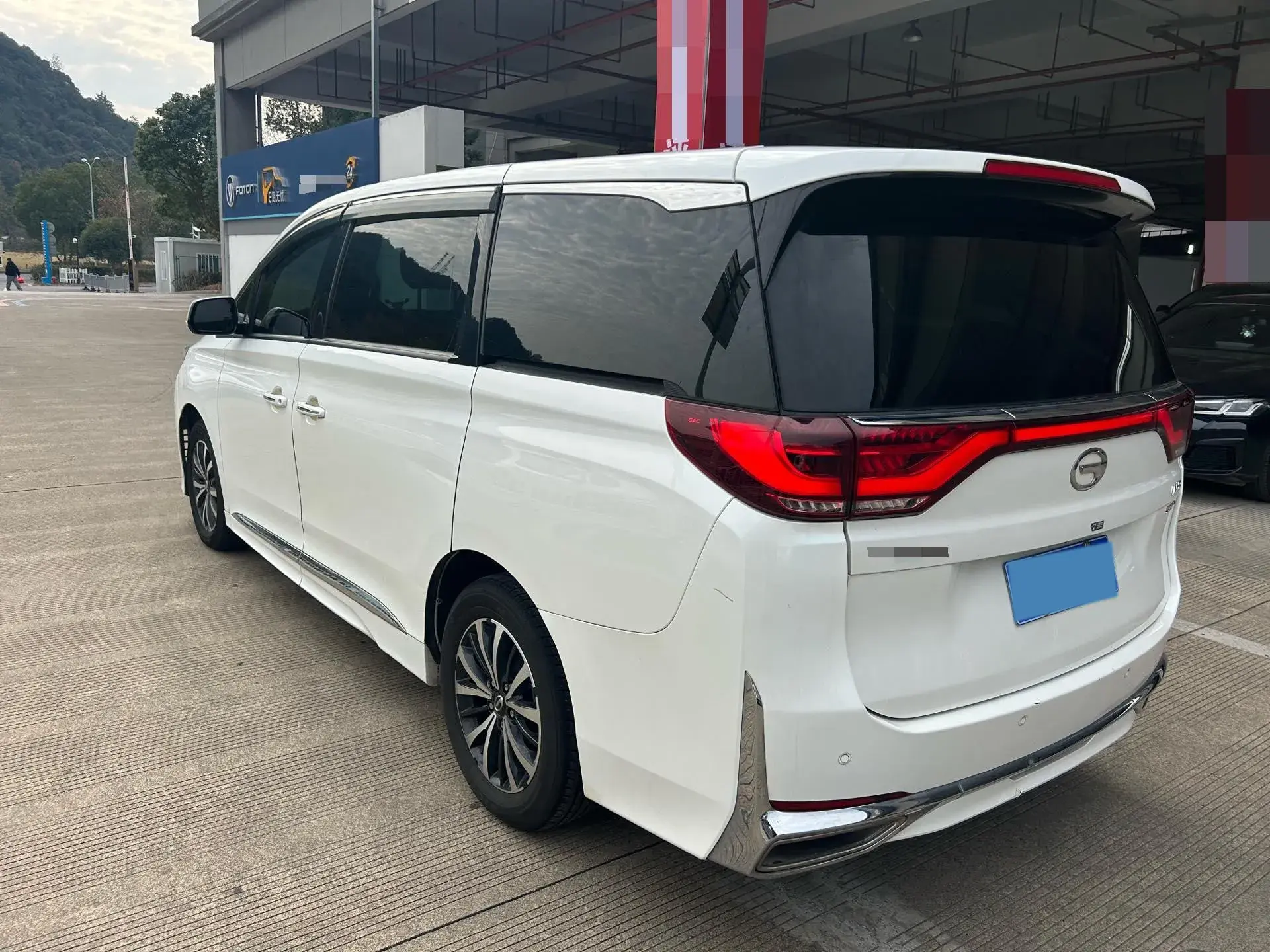 2021 GAC TRUMPCHI thumbnail 3
