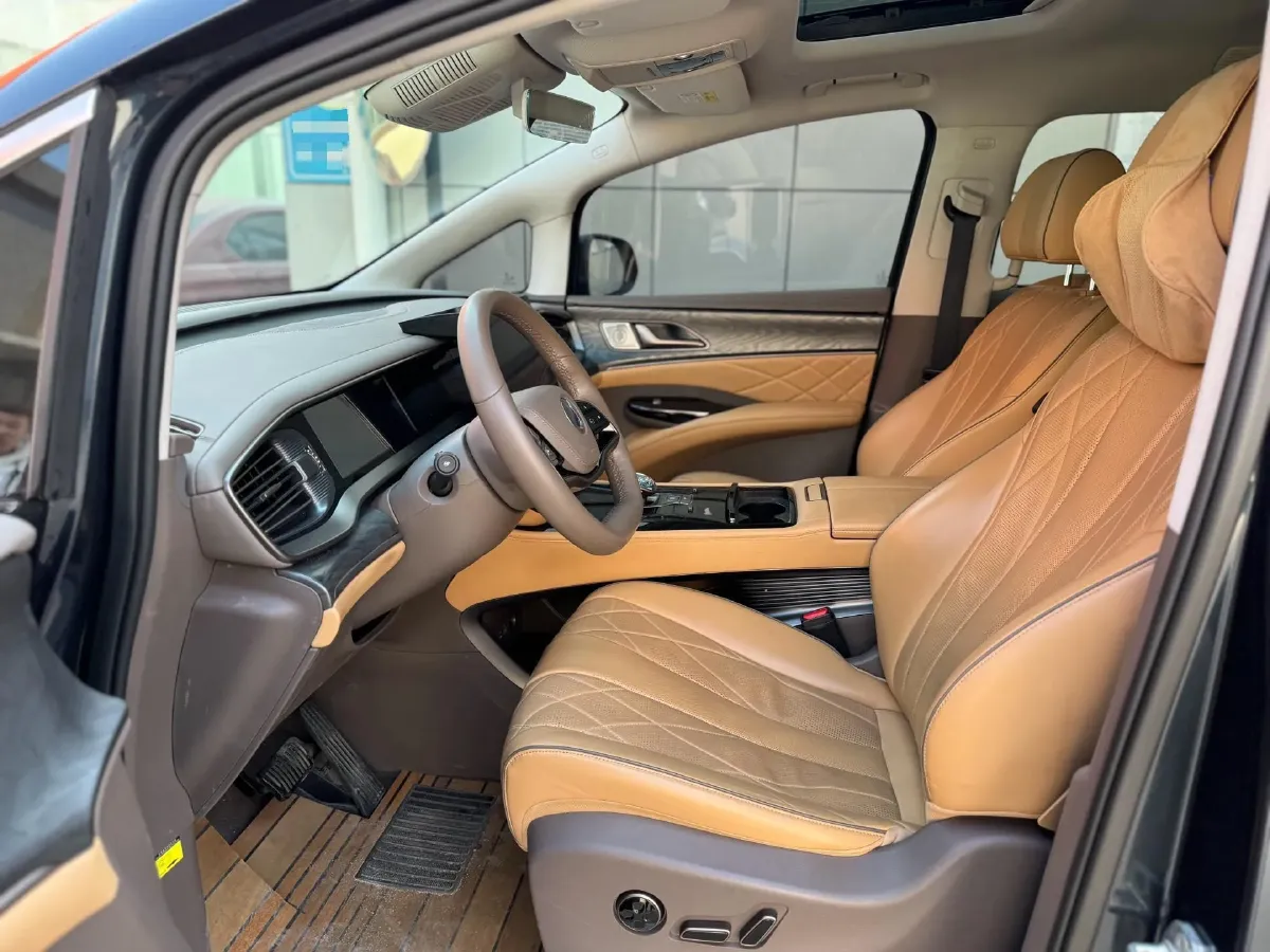 2022 HongQi HS7 3.0T 337HP V6 8AT,autocango,china used car exporter,china ev exporter,chinese used car exporter,chinese used ev exporter