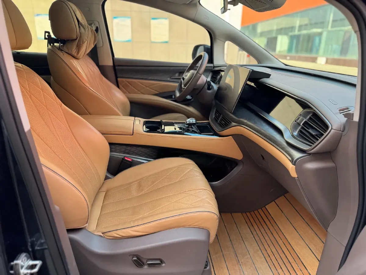 2022 HongQi HS7 3.0T 337HP V6 8AT,autocango,china used car exporter,china ev exporter,chinese used car exporter,chinese used ev exporter