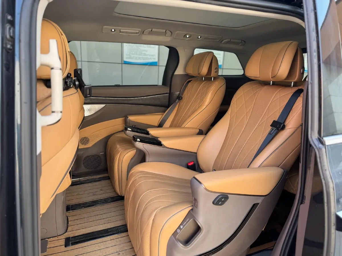 2022 HongQi HS7 3.0T 337HP V6 8AT,autocango,china used car exporter,china ev exporter,chinese used car exporter,chinese used ev exporter