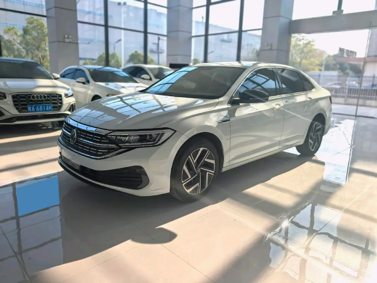 2023 Volkswagen Sagitar 1.4T 150HP L4 7DCT