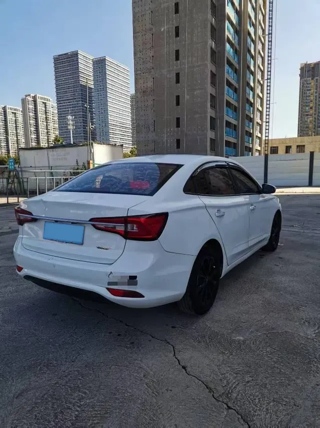 2020 Roewe i5 1.5L 120HP L4 CVT,autocango,china used car exporter,china ev exporter,chinese used car exporter,chinese used ev exporter