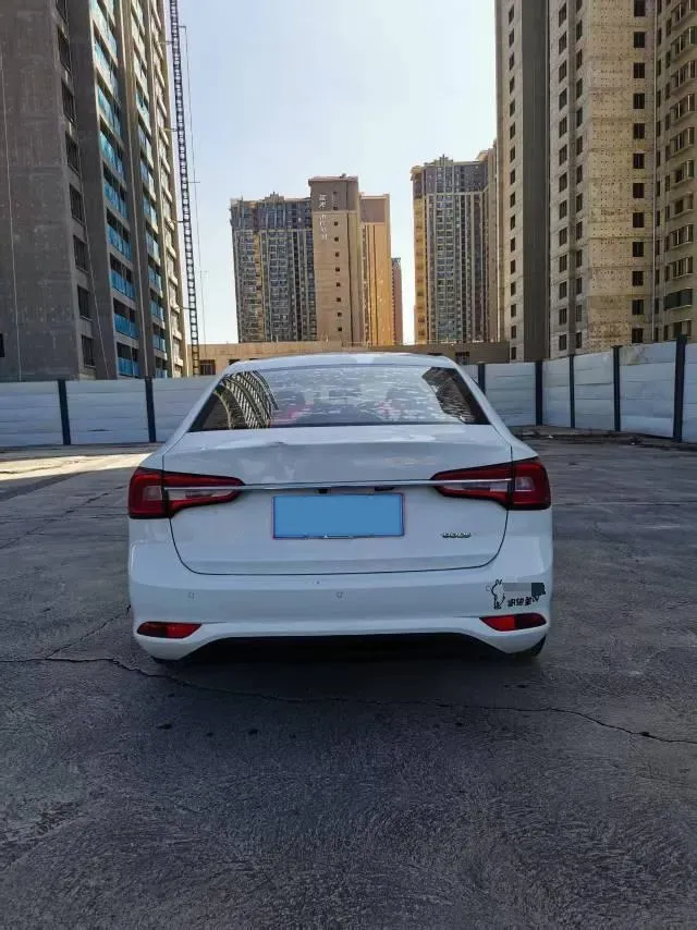 2020 Roewe i5 1.5L 120HP L4 CVT,autocango,china used car exporter,china ev exporter,chinese used car exporter,chinese used ev exporter