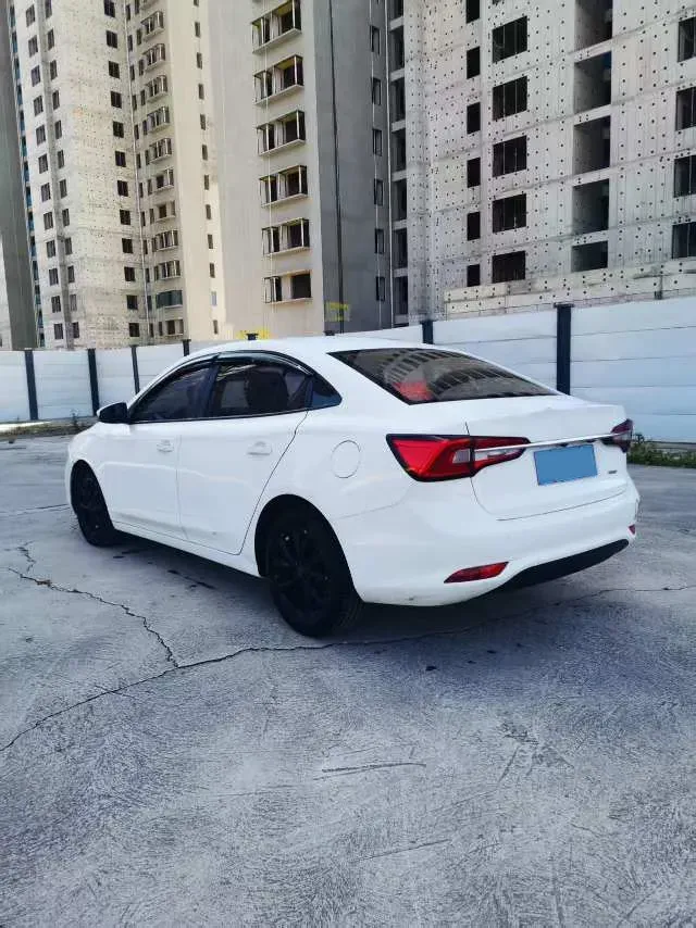 2020 Roewe i5 1.5L 120HP L4 CVT,autocango,china used car exporter,china ev exporter,chinese used car exporter,chinese used ev exporter