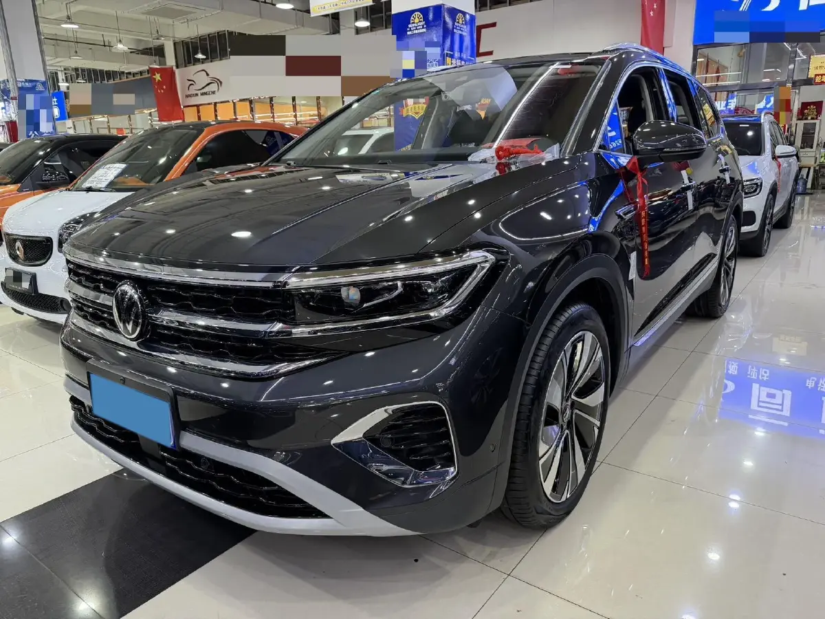 2023 Volkswagen Talagon 2.0T 220HP L4 7DCT