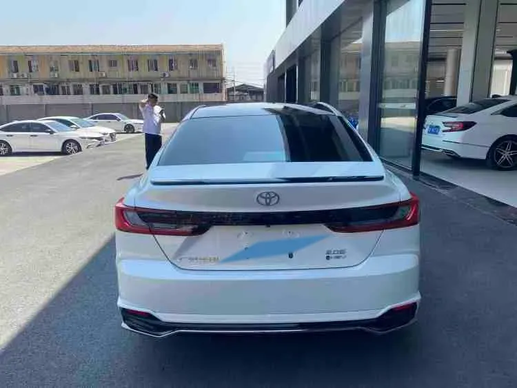 2024 Toyota Camry 2.0L 152HP L4 E-CVT Hybrid,autocango,china used car exporter,china ev exporter,chinese used car exporter,chinese used ev exporter