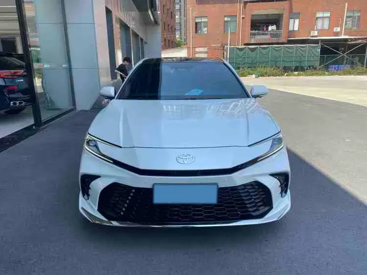 2024 Toyota Camry 2.0L 152HP L4 E-CVT Hybrid,autocango,china used car exporter,china ev exporter,chinese used car exporter,chinese used ev exporter