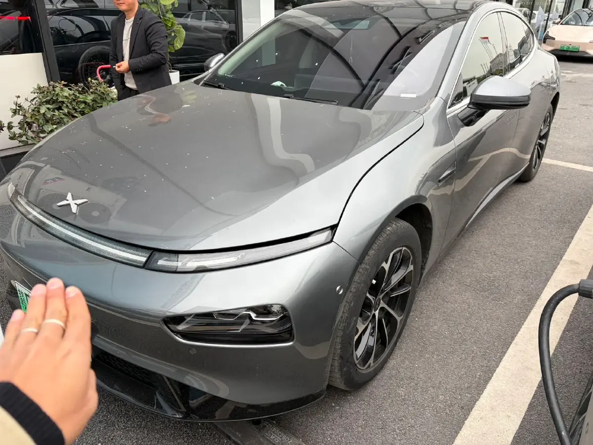 2022 Xpeng P7 BEV 83.1KWH