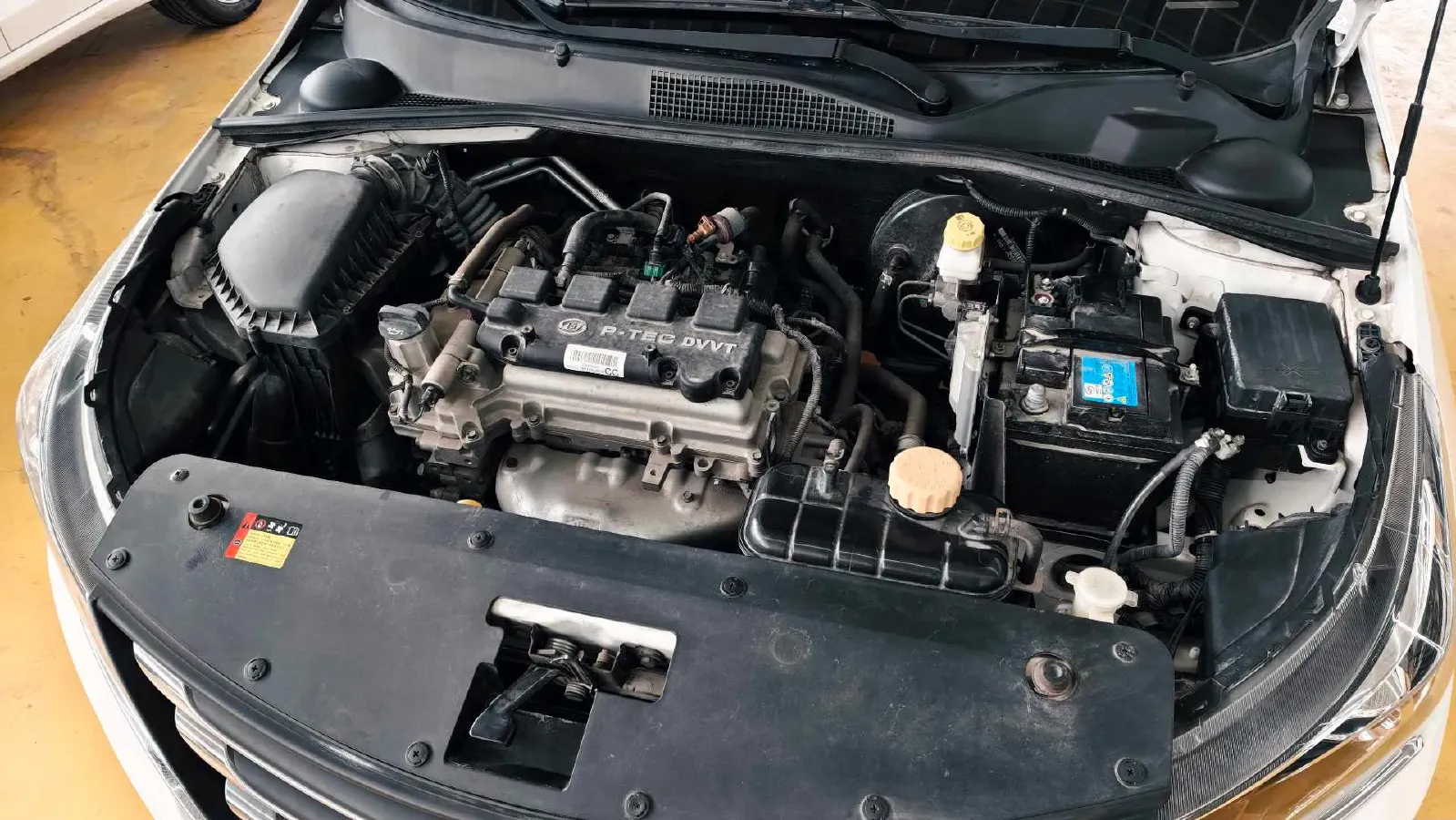 2017 BaoJun 310W 1.5L 112HP L4 6MT,autocango,china used car exporter,china ev exporter,chinese used car exporter,chinese used ev exporter