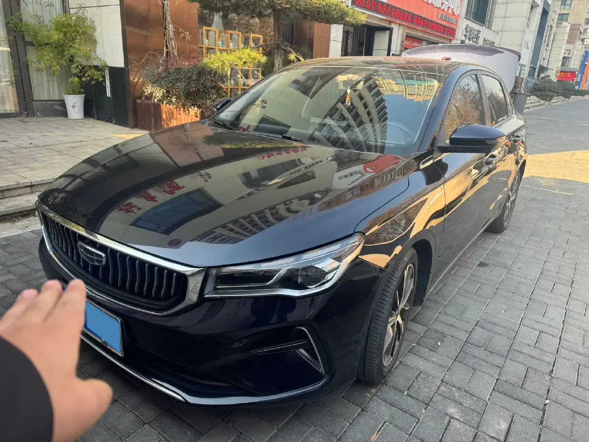 2022 Geely Emgrand 1.5L 114HP L4 CVT