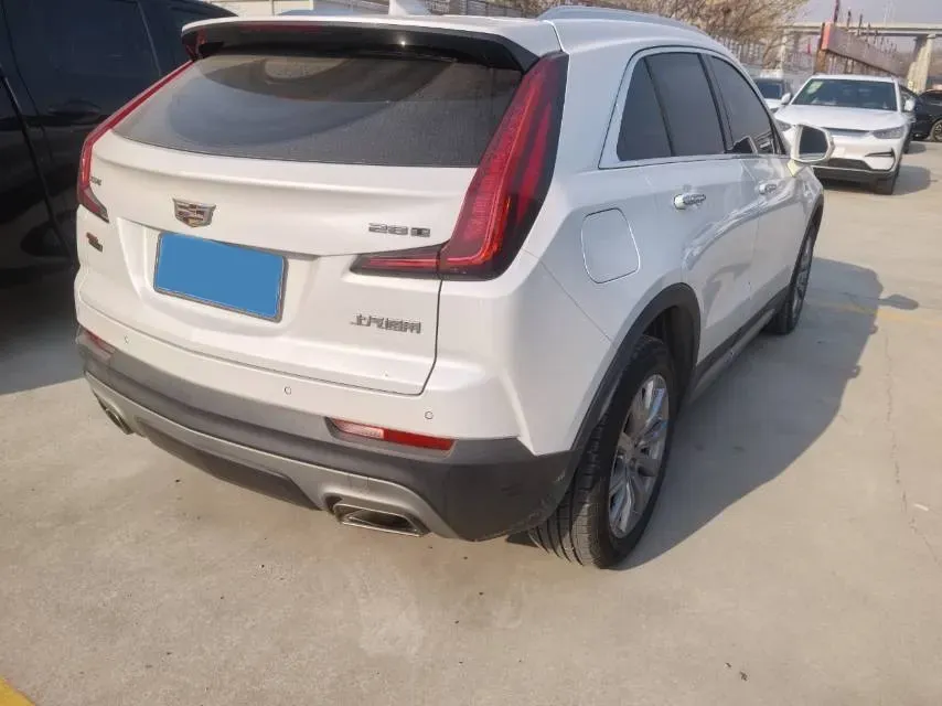 2020 Cadillac XT4 2.0T 237HP L4 9AT,autocango,china used car exporter,china ev exporter,chinese used car exporter,chinese used ev exporter