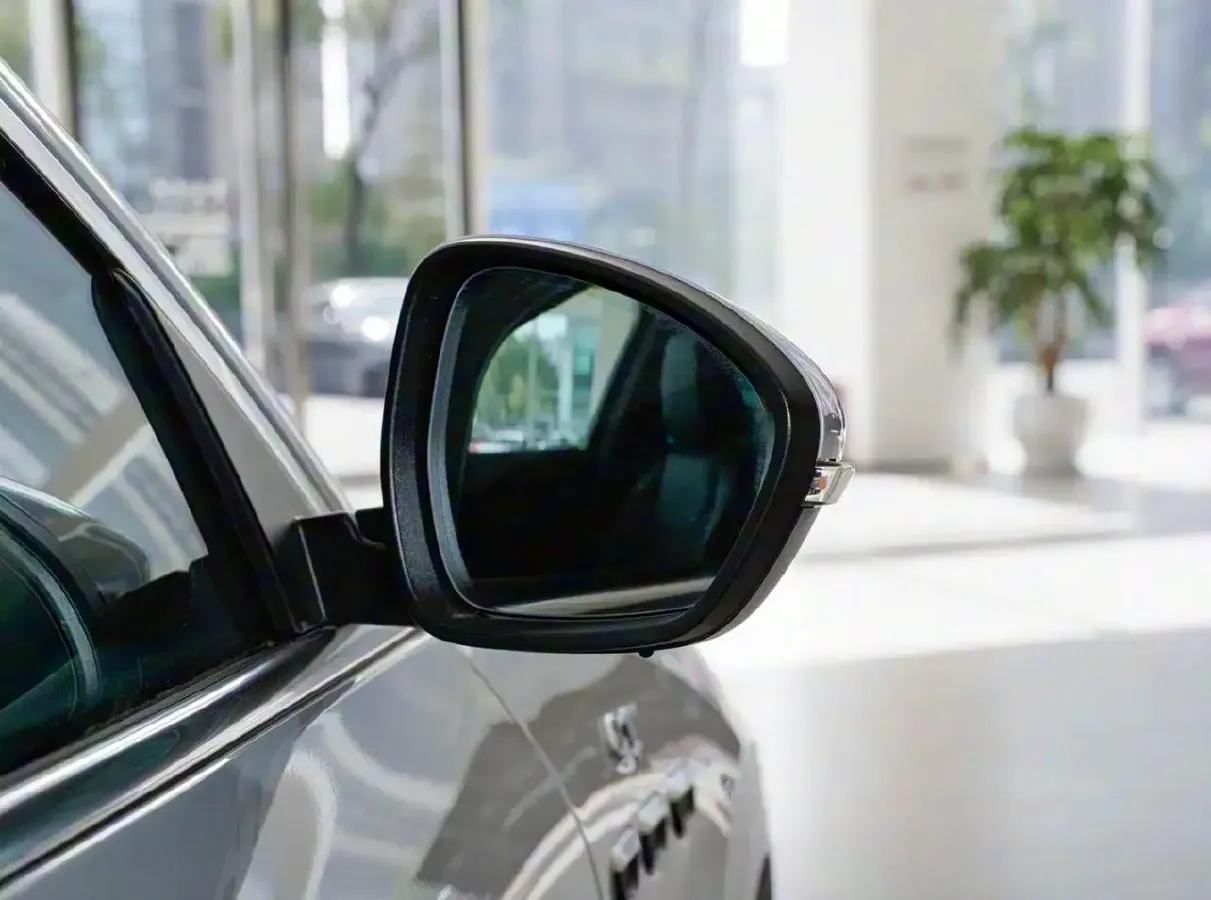 2023 Maserati Grecale 2.0T 300HP L4 8AT,autocango,china used car exporter,china ev exporter,chinese used car exporter,chinese used ev exporter