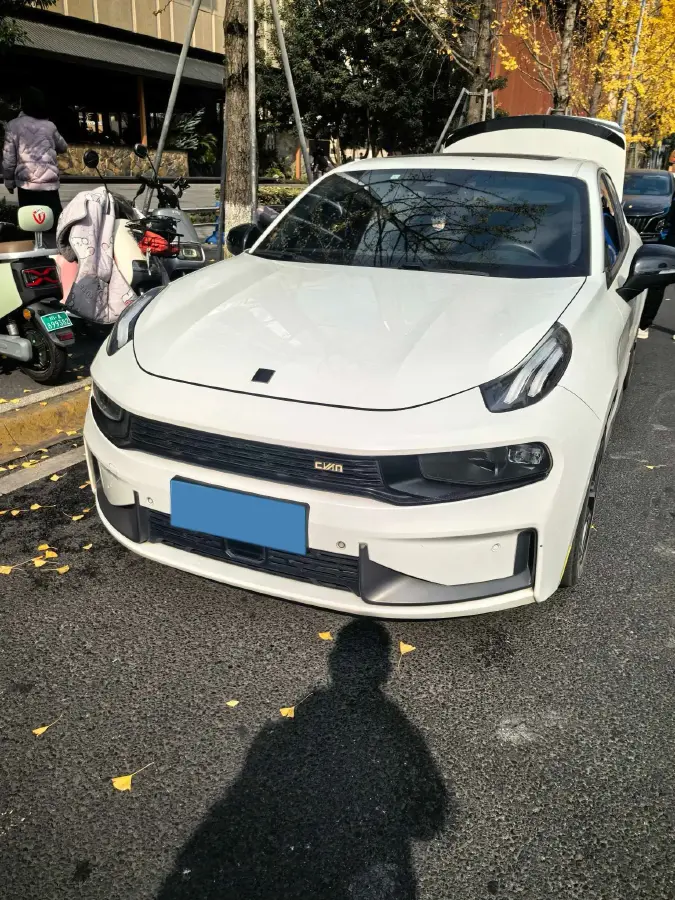 2019 LYNK&CO 01 2.0T 190HP L4 6AT