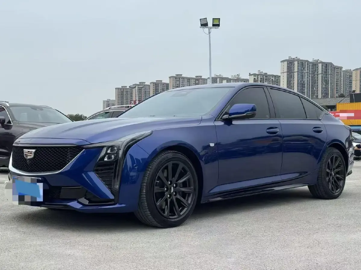 2023 Cadillac CT5 2.0T 237HP L4 10AT