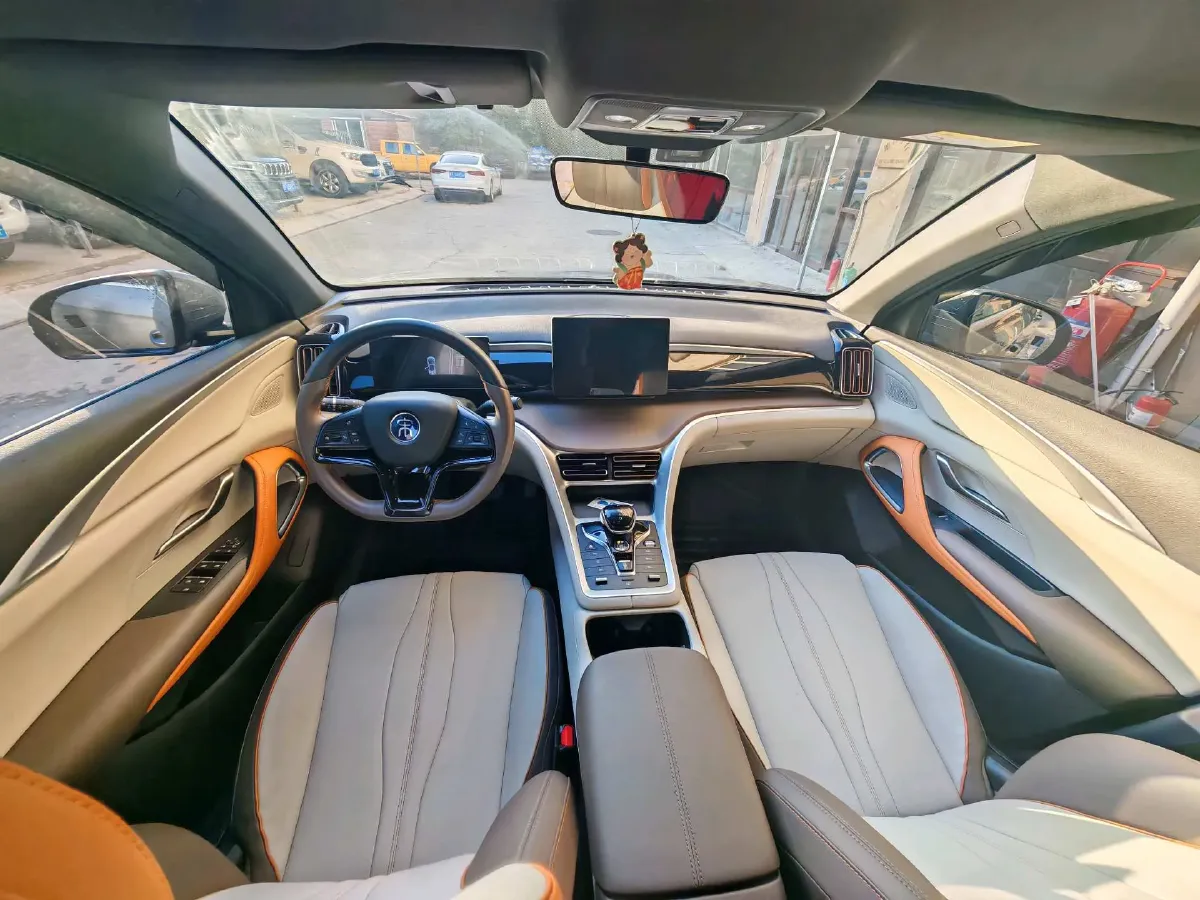 2022 Ruichi Auto EC35 BEV 82HP BEV 36.288KWH,autocango,china used car exporter,china ev exporter,chinese used car exporter,chinese used ev exporter