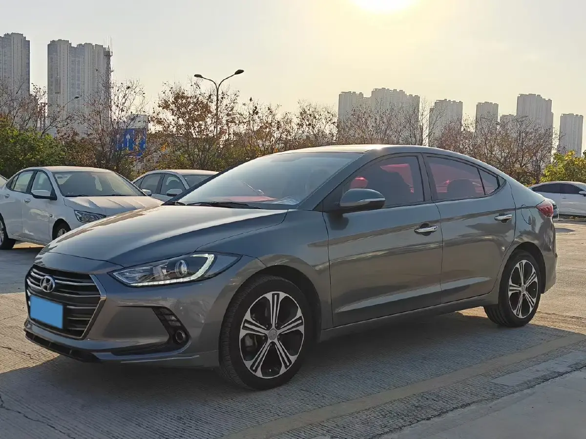 2018 Hyundai Elantra 1.4T 130HP L4 7DCT