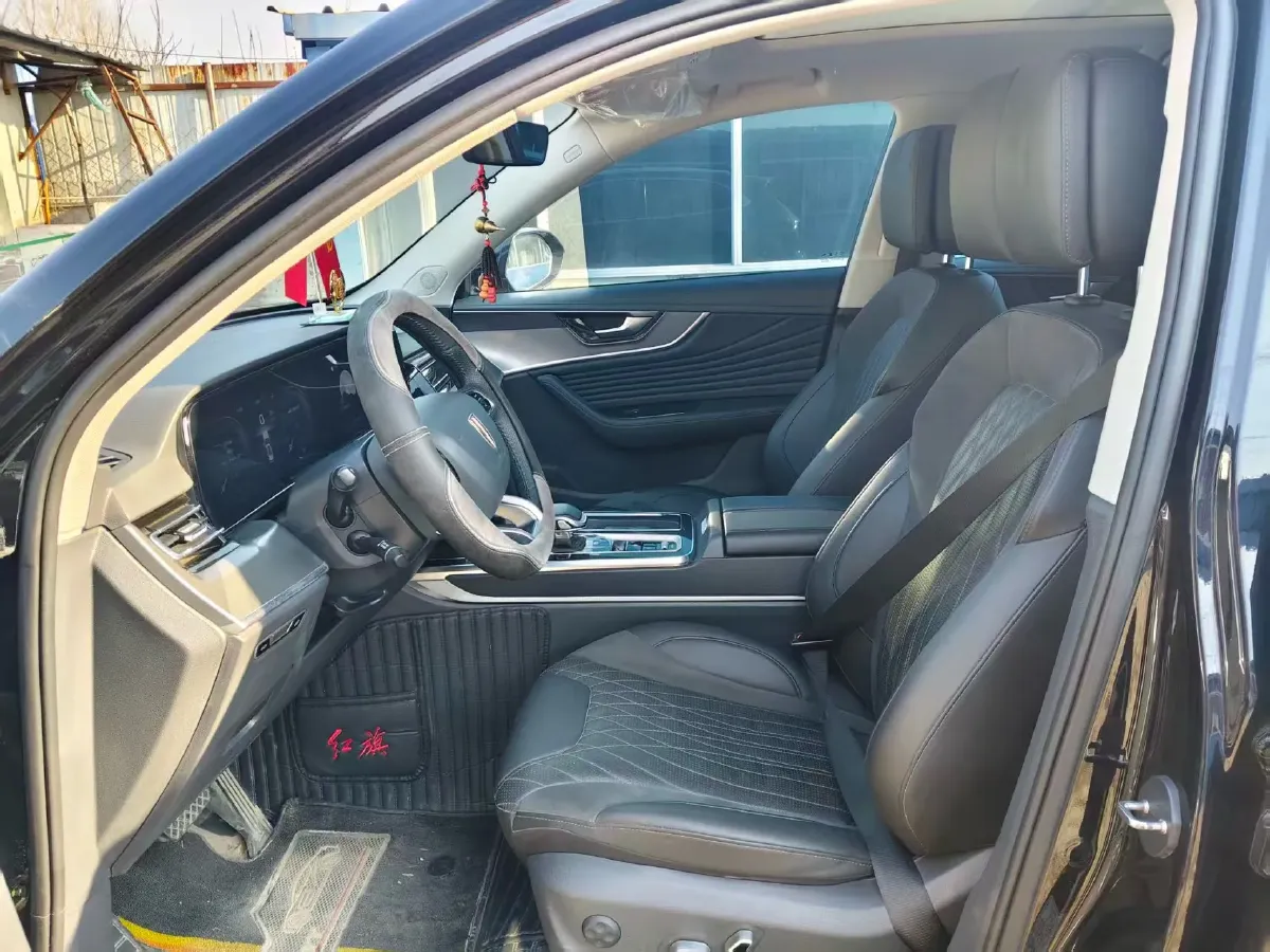 2023 HongQi HS5 2.0T 252HP L4 8AT,autocango,china used car exporter,china ev exporter,chinese used car exporter,chinese used ev exporter