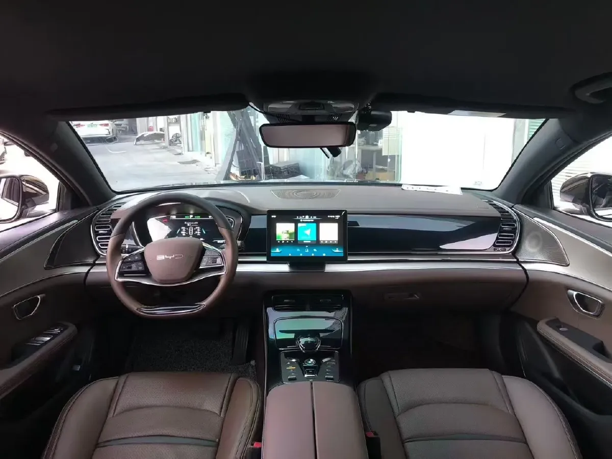 2022 BYD e9 BEV 63.36KWH,autocango,china used car exporter,china ev exporter,chinese used car exporter,chinese used ev exporter