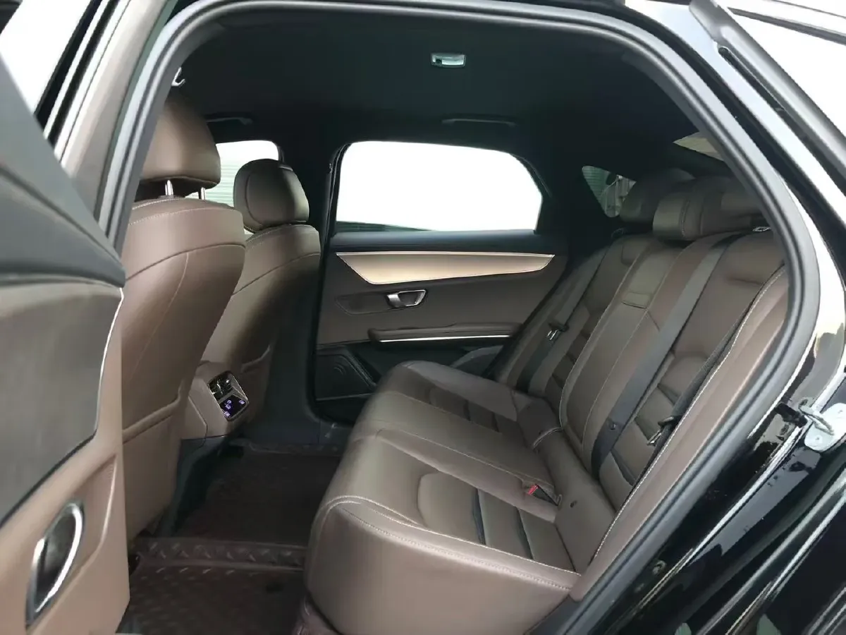 2022 BYD e9 BEV 63.36KWH,autocango,china used car exporter,china ev exporter,chinese used car exporter,chinese used ev exporter