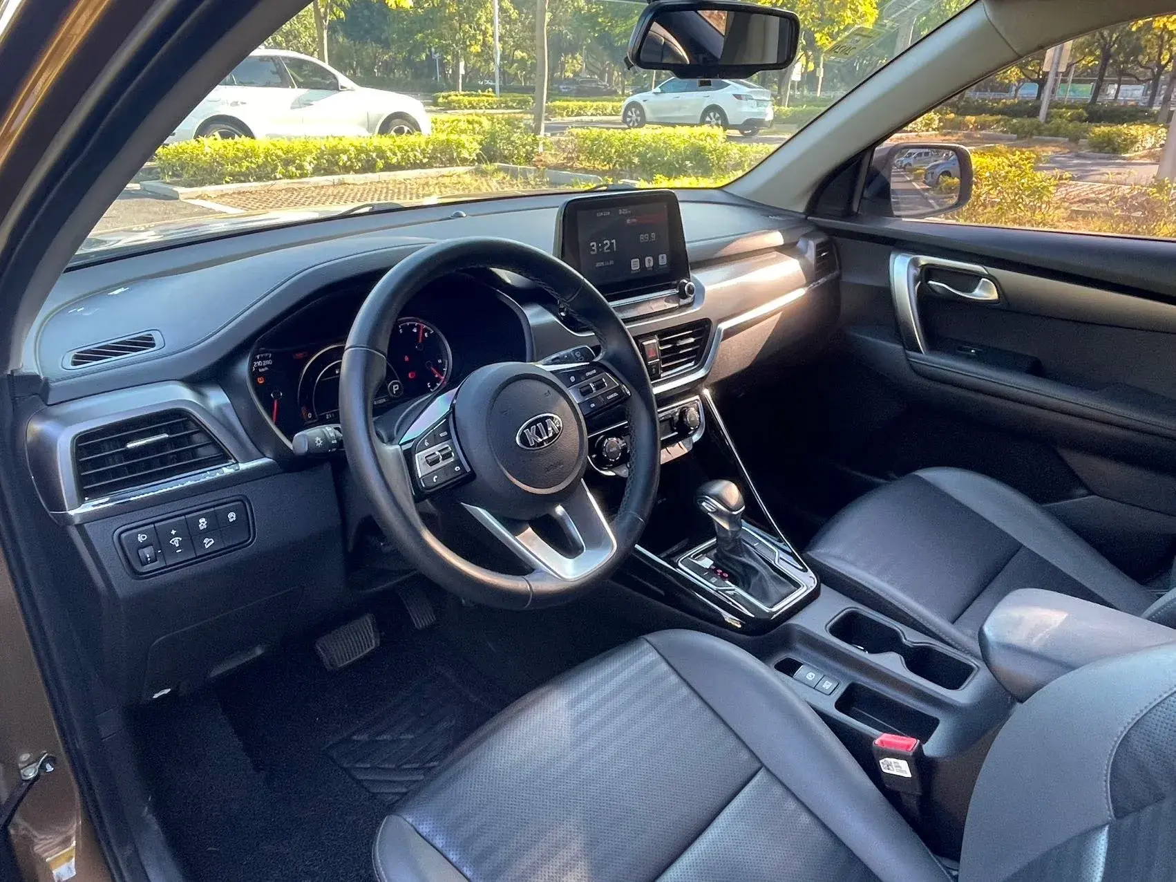 2018 KIA SPORTAGE thumbnail 4