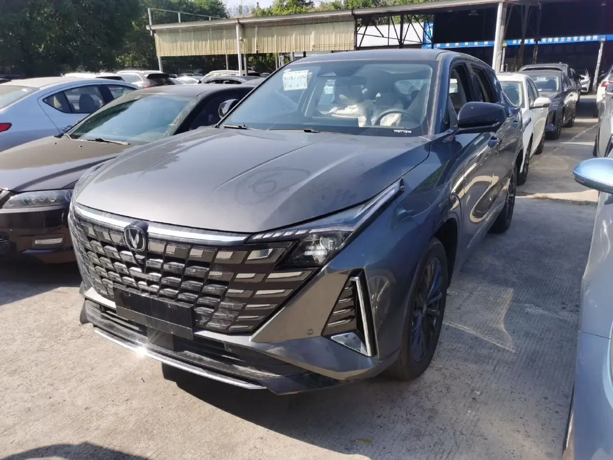 2024 ChangAn UNI-Z 1.5L 98HP L4 E-CVT PHEV 18.4KWH