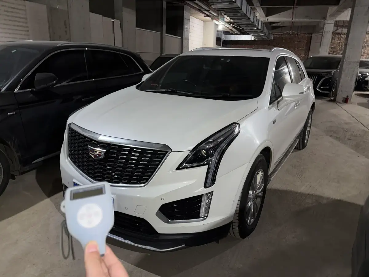 2022 Cadillac XT5 2.0T 237HP L4 9AT