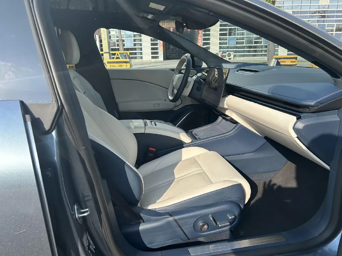 2025 Zeekr 007 BEV 100KWH,autocango,china used car exporter,china ev exporter,chinese used car exporter,chinese used ev exporter