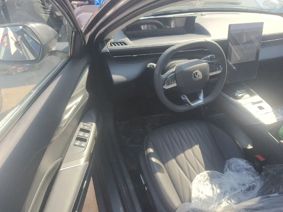 2025 ChangAn EadoPHEV 1.5L 98HP L4 E-CVT PHEV,autocango,china used car exporter,china ev exporter,chinese used car exporter,chinese used ev exporter