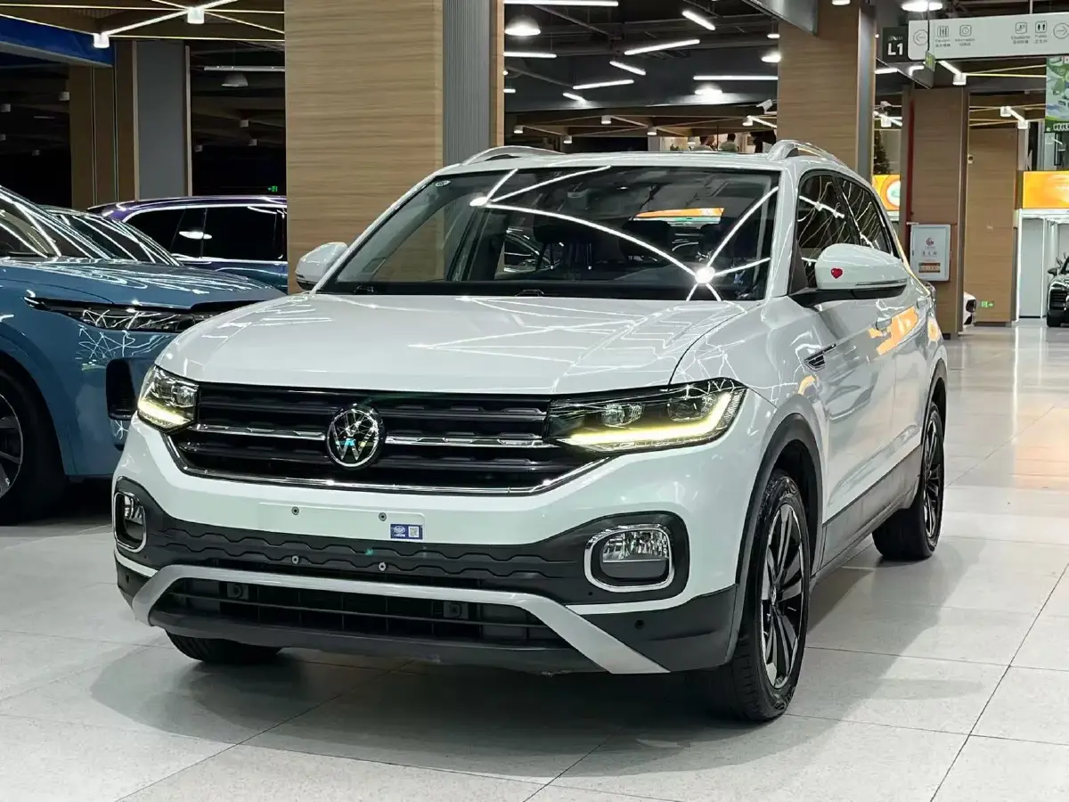 2023 Volkswagen Tacqua 1.2T 116HP L4 7DCT