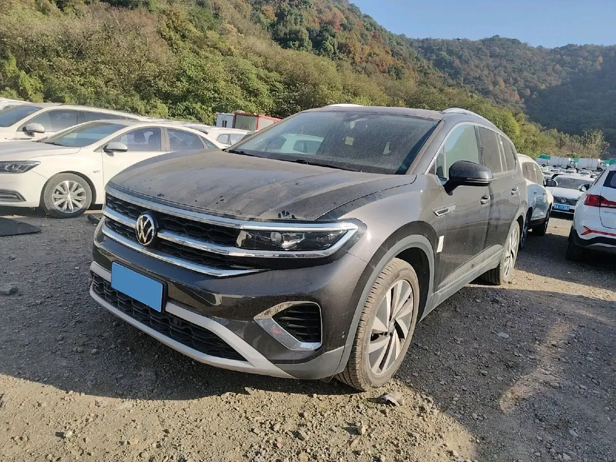 2021 Volkswagen Talagon 2.0T 220HP L4 7DCT