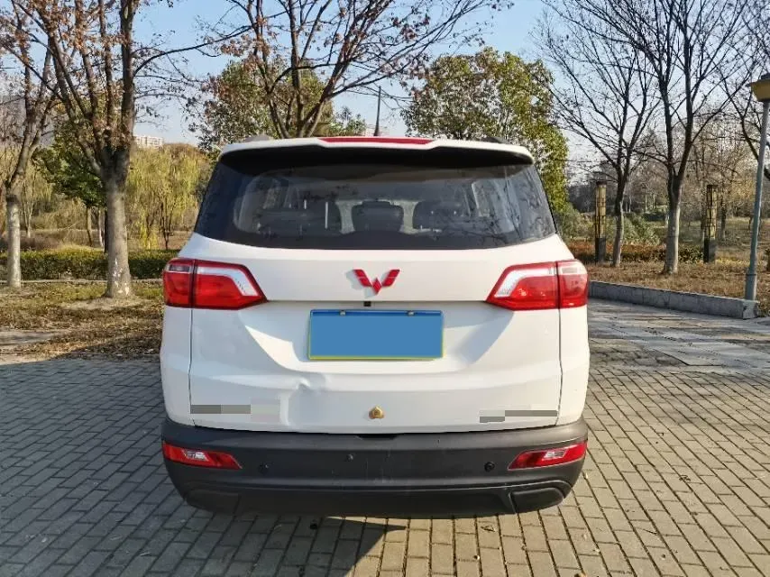 2018 WuLing HongGuang S3 1.5L 112HP L4 6MT,autocango,china used car exporter,china ev exporter,chinese used car exporter,chinese used ev exporter