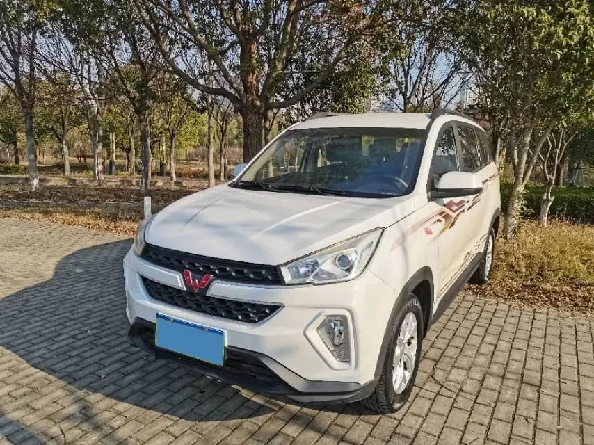 2018 WuLing HongGuang S3 1.5L 112HP L4 6MT,autocango,china used car exporter,china ev exporter,chinese used car exporter,chinese used ev exporter